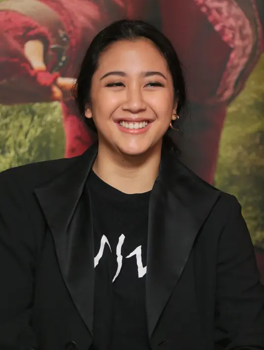 "Jadi aku dulu dihubungi sama mbak Lala diceritakan mengenai project Wiro Sableng ini dan karakter Anggini,” tutur Sherina. (Adrian Putra/Bintang.com)