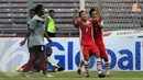 Para pemain Laos melakukan selebrasi usai mencetak gol ke gawang Papua Nugini (Liputan6.com/Helmi Fithriansyah) 