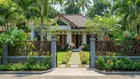 7 Konsep Rumah Asri dengan Pagar Artistik dan Bunga Mini, Efektif Percantik Hunian
