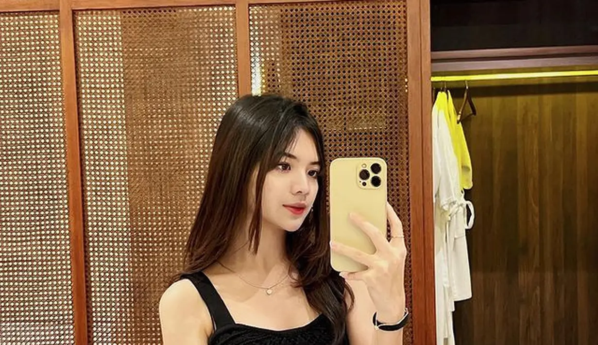 Remaja yang sudah memiliki banyak penggemar ini tumbuh jadi gadis cantik memesona. (FOTO: instagram.com/alyrinee/)