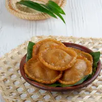 Ilustrasi kue cucur gula merah./Copyright shutterstock.com/id/g/Edgunn