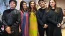 Di acara ultah ke-55 Anang Hermansyah ini, Thariq Halilintar dan Aaliyah Massaid tampil serasi dengan outfit serba hitam. [Foto: Instagram/lizanataliaofficial]