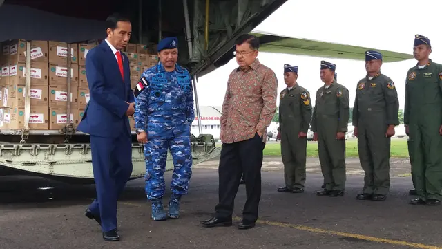 Presiden Jokowi di Lapangan Udara Halim Perdanakusuma, Jakarta Timur