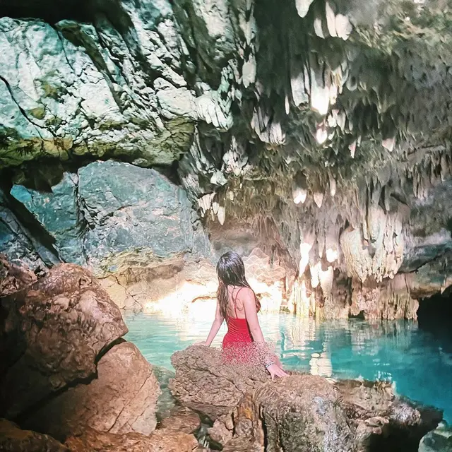 7 Potret Salmafina Liburan Bareng Pacar di Labuan Bajo, Curi Perhatian