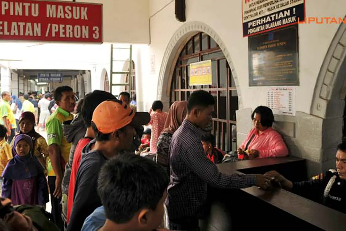 pemudik-kereta-130731b.jpg