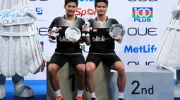 Angga/Ricky berpose ketika memastikan diri meraih gelar juara Singapura Terbuka Super Series 2015 (Foto: Humas PBSI)