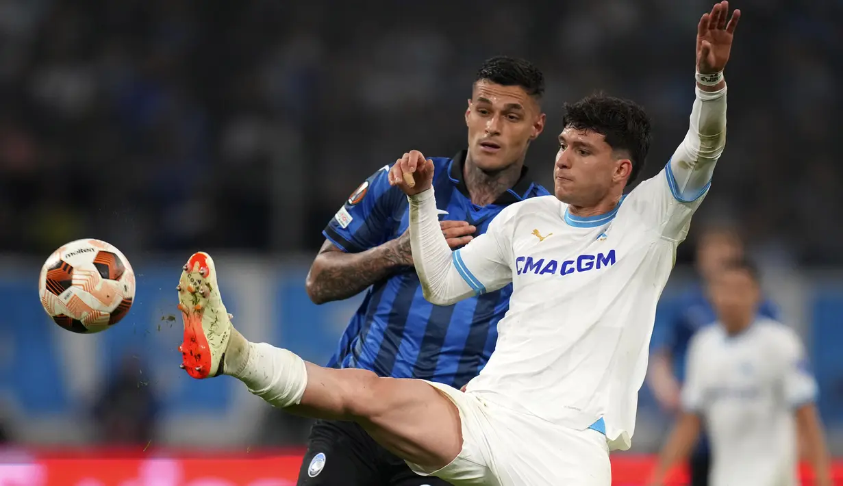 Atalanta bahkan unggul lebih dahulu lewat gol Gianluca Scamacca (11'). (AP Photo/Daniel Cole)