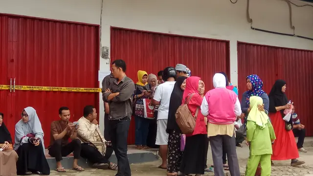 Menabung 10 Tahun, Jemaah Umrah Palembang Malah Ditelantarkan