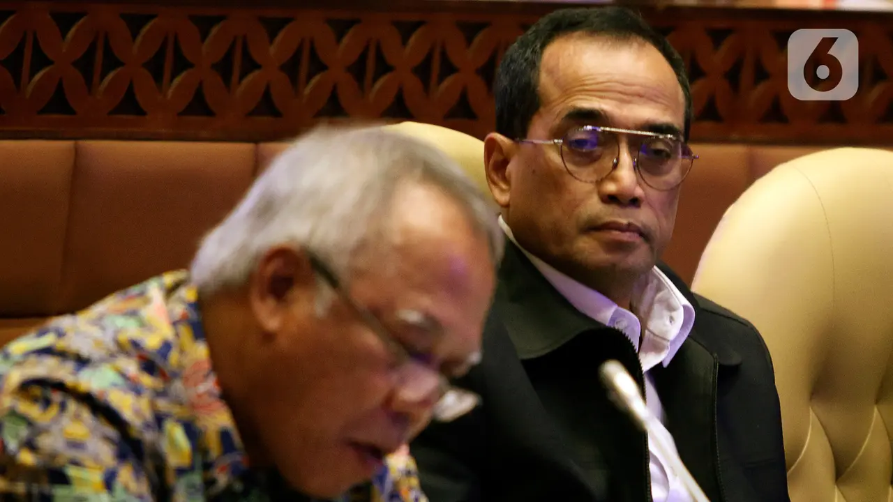 Menhub - DPR Bahas Persiapan Infrastruktur dan Transportasi Destinasi Wisata