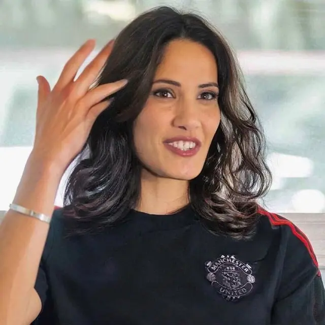 6 Editan Foto Pemain Manchester United Jika Berparas Perempuan Ini Bikin Ketawa Geli