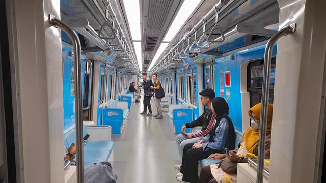 LRT Jabodebek Izinkan Pengguna Naikkan Sepeda Utuh ke Gerbong Kereta Mulai 30 November 2024, Berlaku Hanya di Akhir Pekan