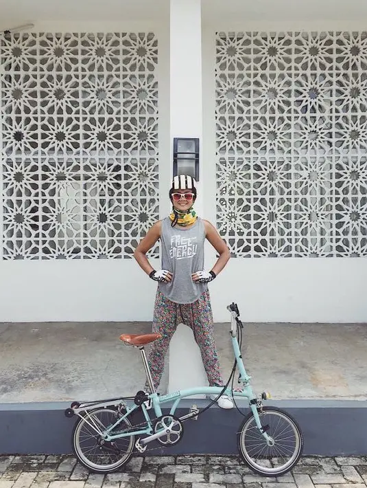 (Instagram/nirinazubir_)