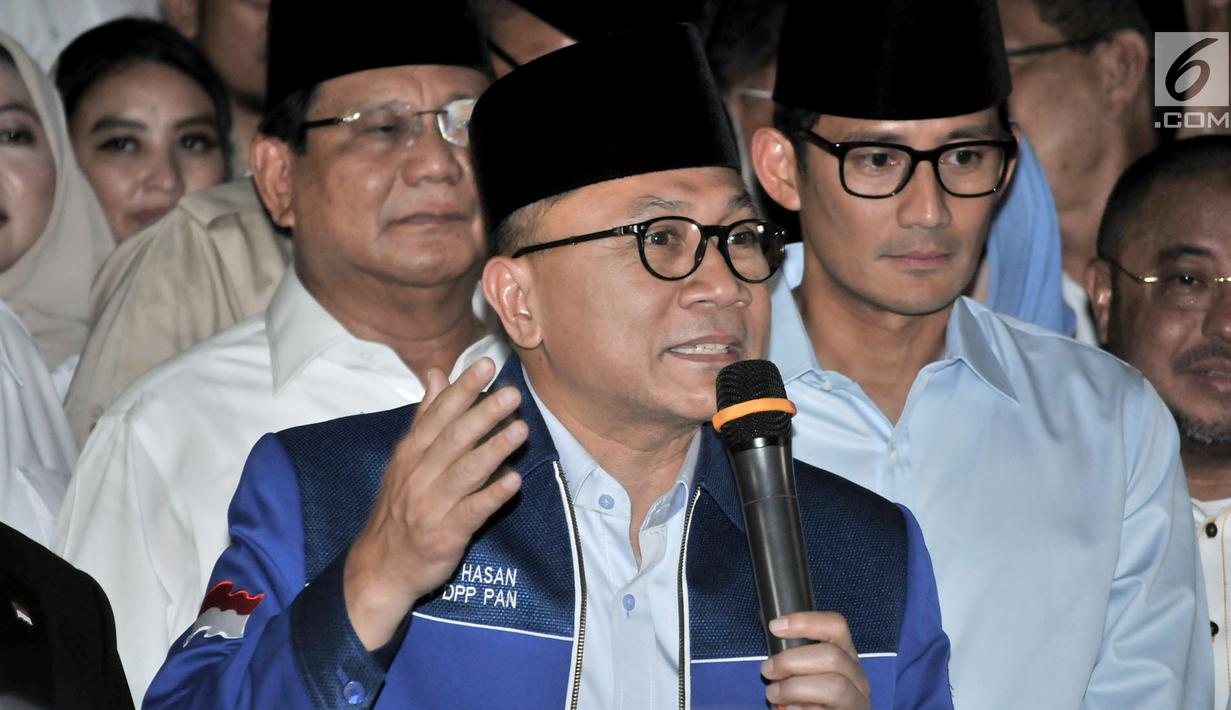 Ketua Umum DPP PAN, Zulkifli Hasan memberikan keterangan pers saat deklarasi capres-cawapres Prabowo-Sandiaga di Kertanegara, Jakarta, Kamis (9/8). Koalisi Gerindra, PAN dan PKS membawa Prabowo-Sandiaga ke Pilpres 2019. (Merdeka.com/Iqbal S Nugroho)