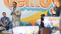 Ridwan Kamil juga memberikan kesempatan tanya jawab kepada para pendukung muda itu. (Liputan6.com/Herman Zakharia)