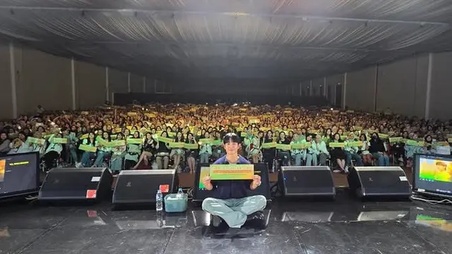 Jung Hae In Sapa Penggemar di Indonesia