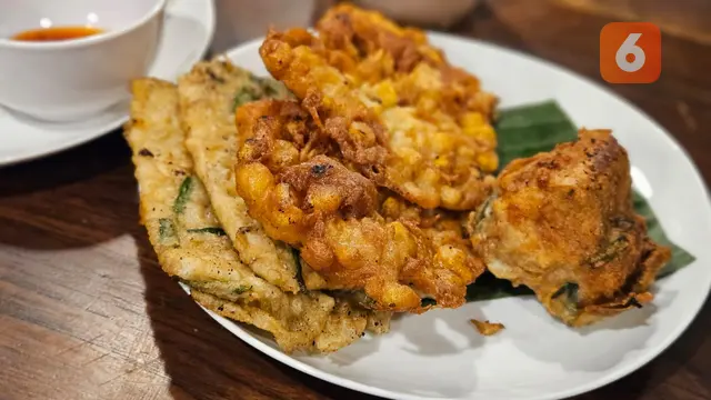 Ilustrasi Makanan, Camilan, Gorengan, Sarapan, Makan Siang (Foto: Aditya Eka Prawira)