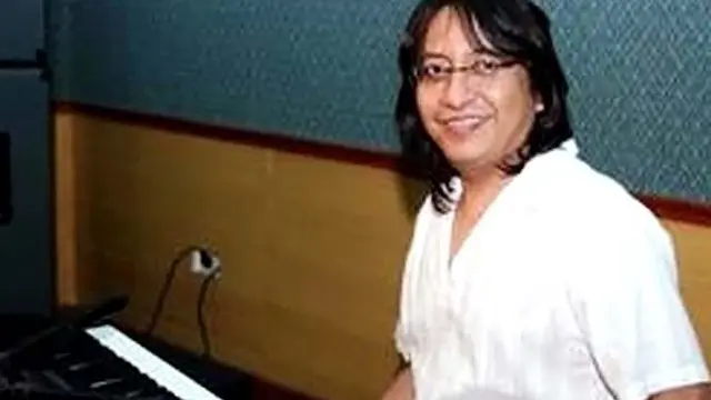 adi-adrian-121018.jpg