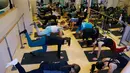 Kontestan Miss America 2018 saat mengikuti latihan Pilates untuk menyesuaikan diri dengan Big Piano Fitness, New York, (01/1). (Lars Niki / Getty Images / AFP)