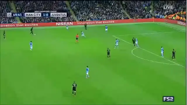 Kombinasi kerjasama Paul Pogba dengan Mario Mandzukic menjadi senjata Juventus dalam mencetak gol ke gawang Manchester City di Liga Champions pada Selasa (16/9/2015).