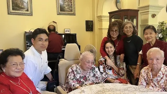 Tampilan Transgender Tercantik, Nong Poy Rayakan Imlek. dok. [@poydtreechada]