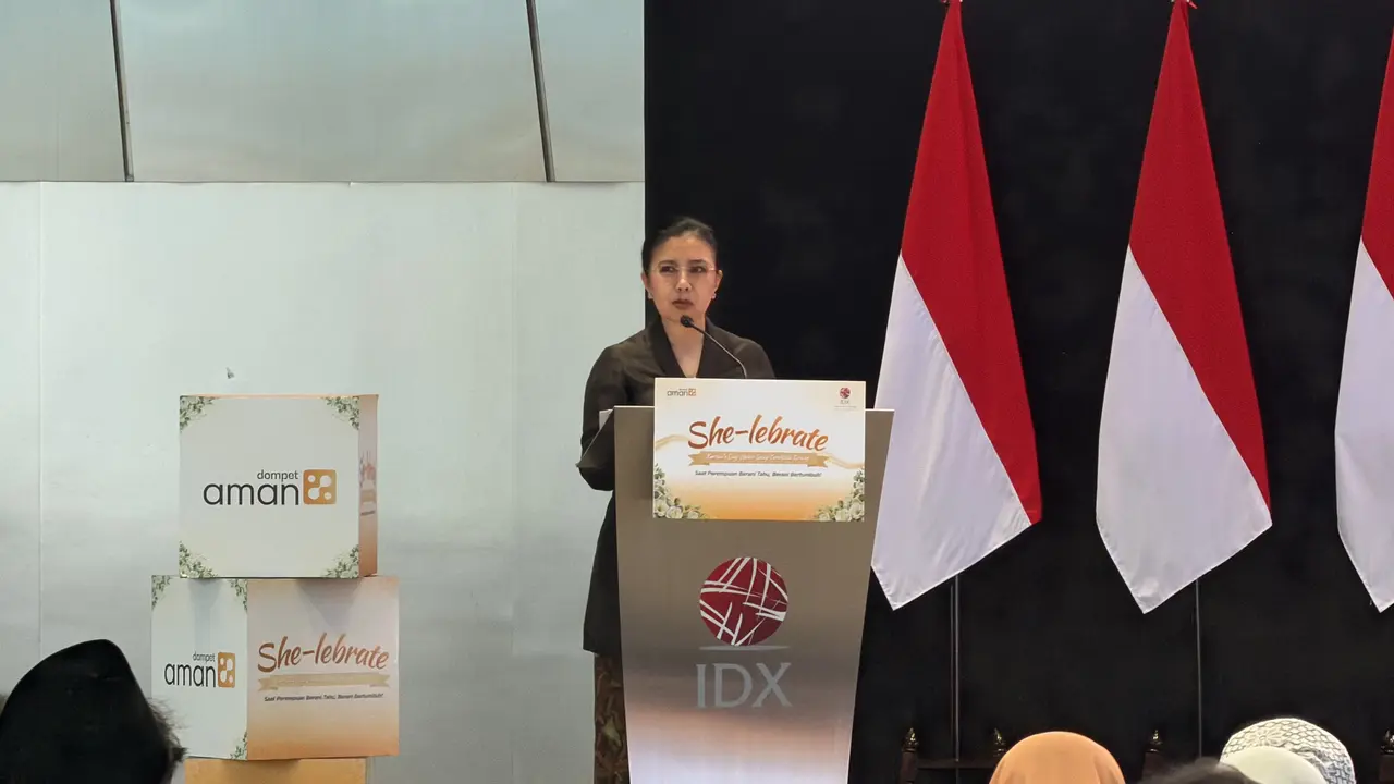 Direktur Keuangan, SDM dan Umum PT Bursa Efek Indonesia, Risa E. Rustam, dalam acara She-Lebrate Kartini's Day: Habis Gelap Terbitlah Terang, di Main Hall BEI, Jakarta, Selasa (21/4/2026).