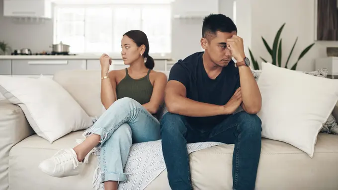 4 Cara Mempertahankan Hubungan yang Mulai Renggang, Sudahkah Mencobanya?