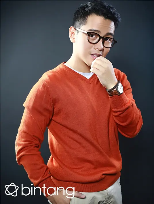 Sejak mengenal akting, Ario makin mencintai dunia peran. Selain web series, ia juga bermain dalam film 'Pentak Umpat Minako' dan Iqro. (Fotografer: Febio Hernanto, Digital Imaging: Muhammad Iqbal Nurfajri, Bintang.com)