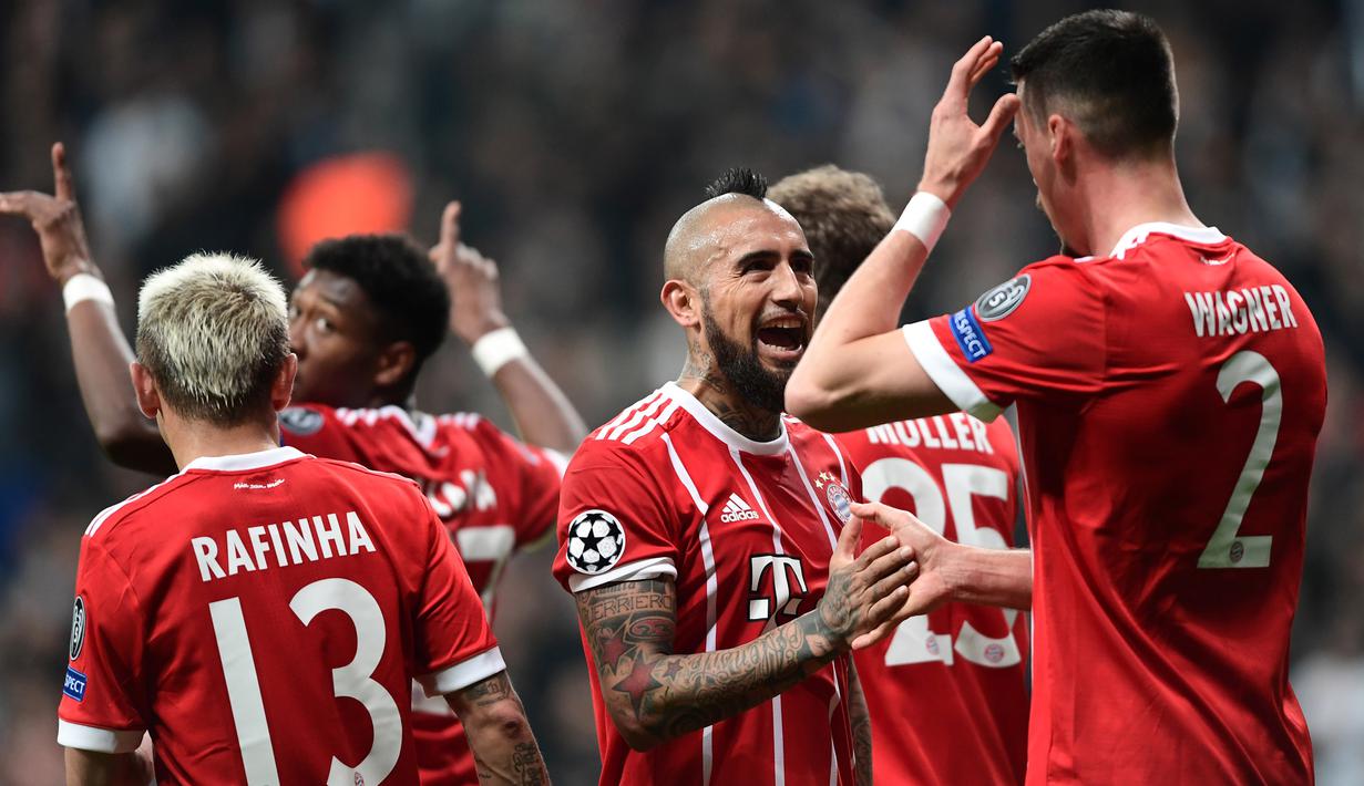 3. Bayern Munchen - Lolos ke babak perempat final setelah menang agregat 8-1 atas Besiktas. (AFP/Ozan Kose)