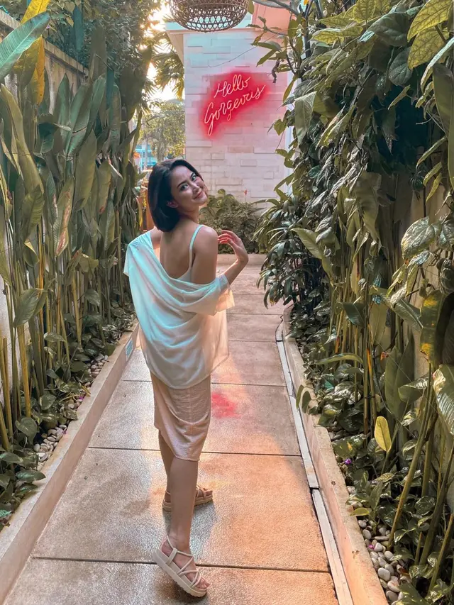 Gaya Gabriella Larasati Dengan Rambut Pendek, Tampil Lebih Fresh. (Sumber: Instagram/gabriellalarasati)