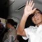 Pasangan Bakal Calon Gubernur dan Wakil Gubernur DKI, Anies Baswedan dan Sandiaga Uno usai mendatangi KPK, Jakarta, Kamis (29/9). Sandiaga menyerahkan dokumen LHKPN terkait pencalonannya di Pikada DKI Jakarta 2017. (Liputan6.com/Helmi Afandi)