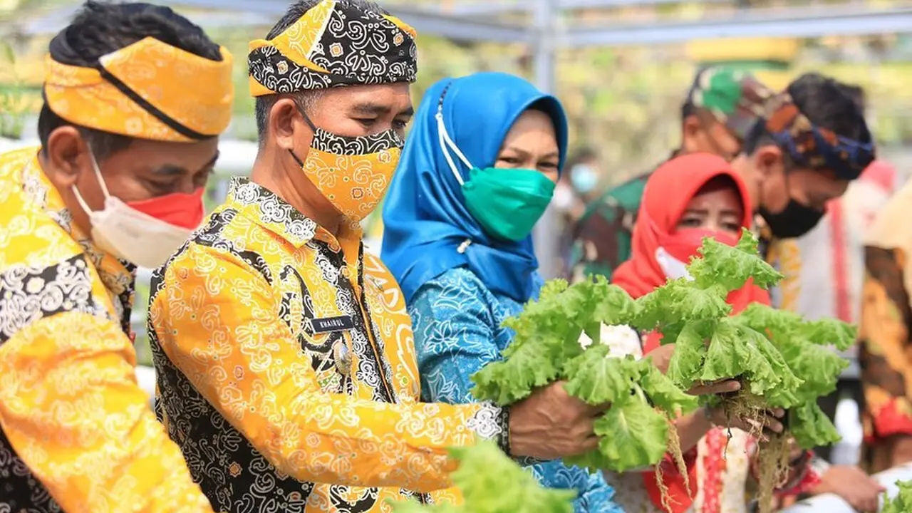 Potret Wali Kota Tarakan Peringati Hari Pangan Sedunia ke-41 di Saung Tani Kebun