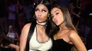 Nicki Minaj dan Ariana Grande tampil dan sama-sama mendapatkan penghargaan di MTV VMA di New York City. (GETTY IMAGES/KEVIN MAZUR/Cosmopolitan)