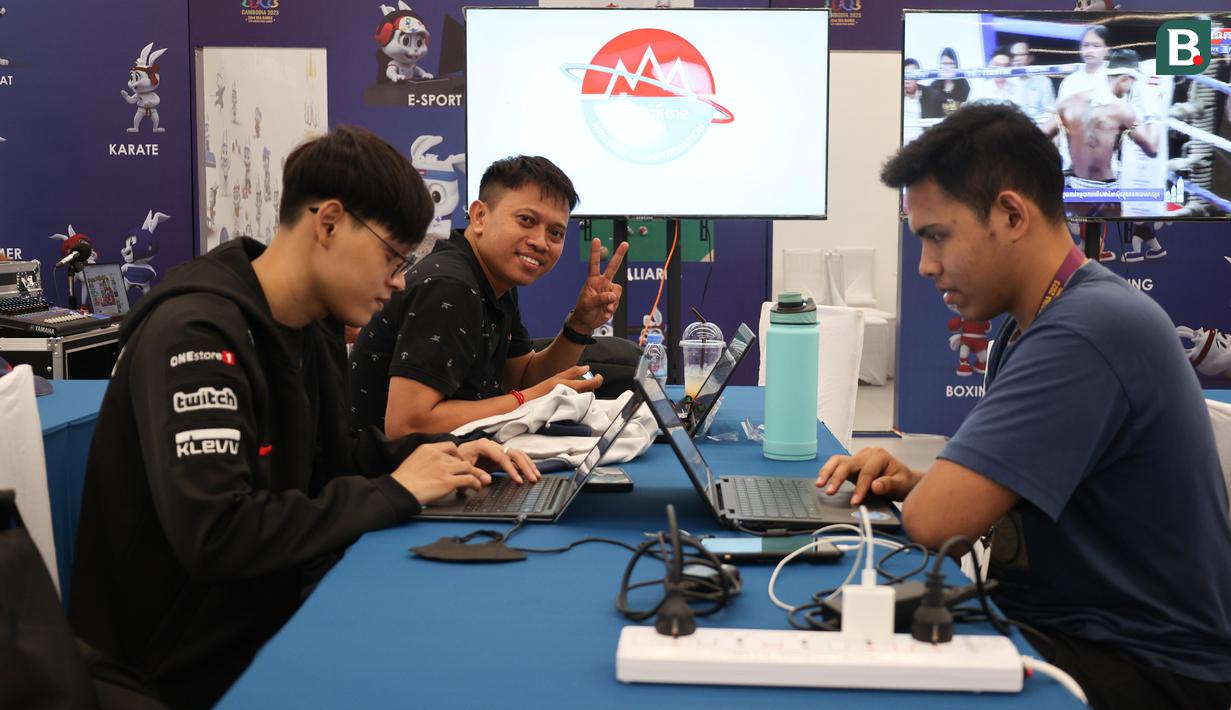 Pada saat berkunjung kesana, masih belum banyak wartawan yang menggunakan fasilitas di MPC. Maklum memang belum banyak awak media yang datang ke ajang SEA Games tersebut. (Bola.com/Abdul Aziz)