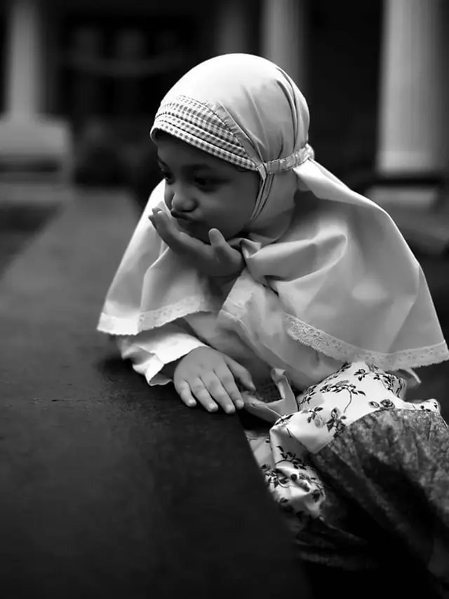 Ingin Pakai Pakaian Tertutup, Ini 6 Potret Arsy Hermansyah Pakai Jilbab