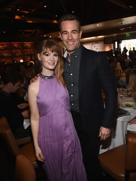 "Ada saat-saat di mana kita sepakat dengan dua (anak), itu akan menjadi mudah diurus dan saya akan berpikir," Yah, ini adalah hal yang bahkan bisa lebih sulit. "' ujar Van Der Beek sebelum kelahiran anak ke-3 kala itu. (AFP/Bintang.com)