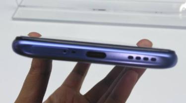 Realme X50 5G. Liputan6.com/Diyah Naelufar