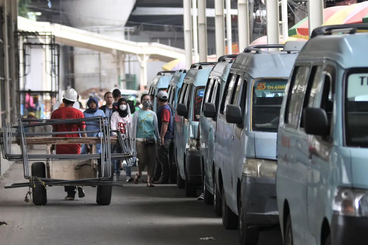 Imbas Pembangunan Skybridge, Jalan Jatibaru Semrawut