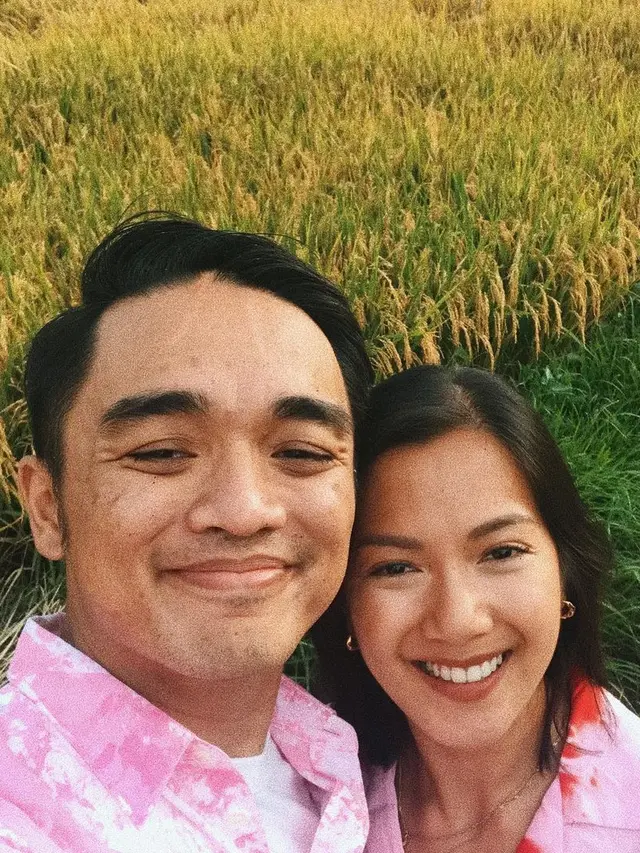 Dipha Barus dan Istri