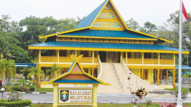 Rumah Adat Riau