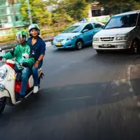 Melalui akun Twitter, ojek online mengumumkan penggratisan tarif untuk warga Jakarta yang butuh evakuasi.