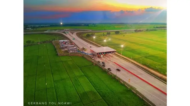 Pemandangan Indah Saat Mudik Lewat Tol