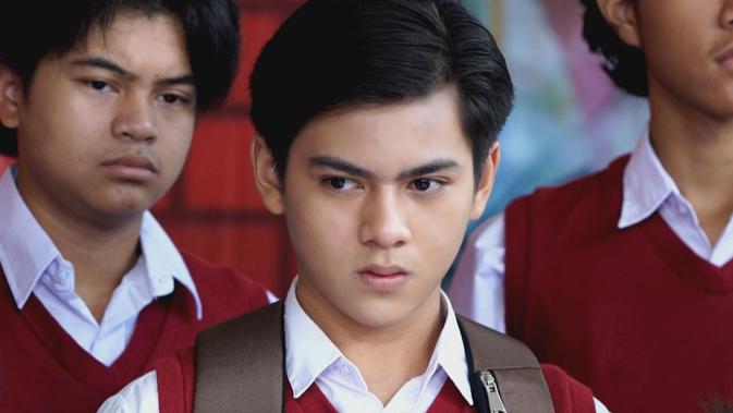 Live Streaming SCTV Sinetron Dari Jendela SMP Episode ...