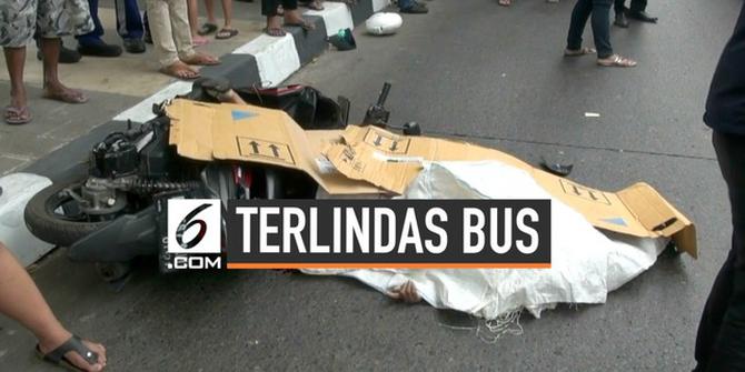 VIDEO: Emak-Emak Tewas Terlindas Transjakarta di Simprug
