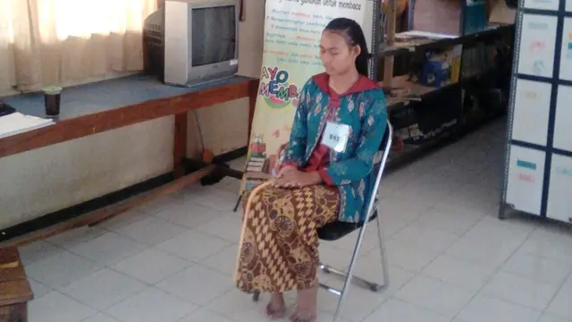 Siswa penghayat kepercayaan mengikuti ujian praktik dalam rangkaian UAS dan USBN. (Foto: Liputan6.com/MLKI CLP/Muhamad Ridlo)