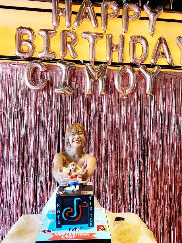 6 Momen Ulang Tahun Cimoy Ke 16 Dirayakan Bareng Keluarga Dan Sahabat Hot Liputan6 Com Download the app to get started. 6 momen ulang tahun cimoy ke 16