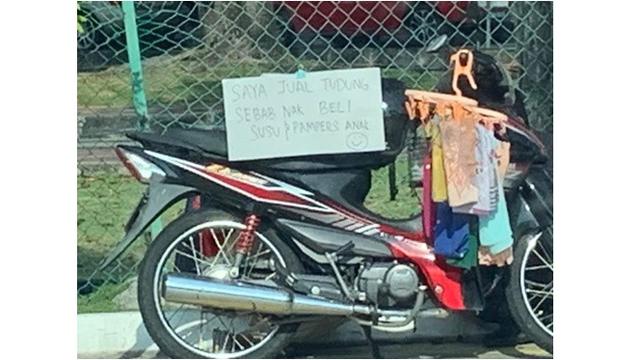 Kisah Ayah Rela Menjual Kerudung Demi Beli Susu Anaknya, Bikin Haru