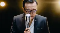 Ari Lasso Cerai Sejak Februari 2024, Nyesek Banget Bertepatan dengan Ulang Tahun Perak Pernikahan