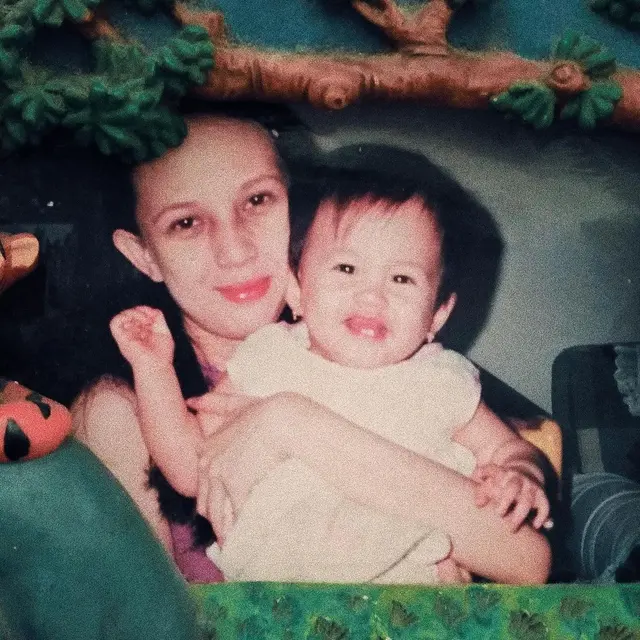 6 Foto Masa Kecil Hasya Kyla Eks JKT48, Kakak Adhisty Zara