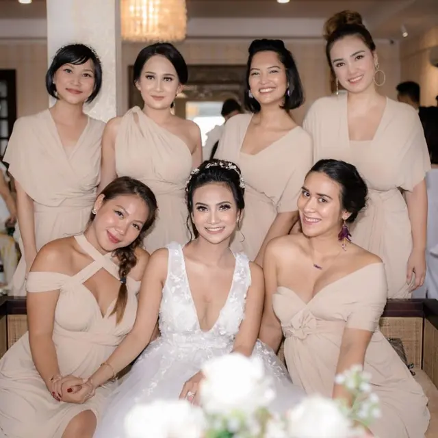 7 Momen Resepsi Pernikahan Vanessa Angel di Bali, Meriah Dihadiri Sahabat