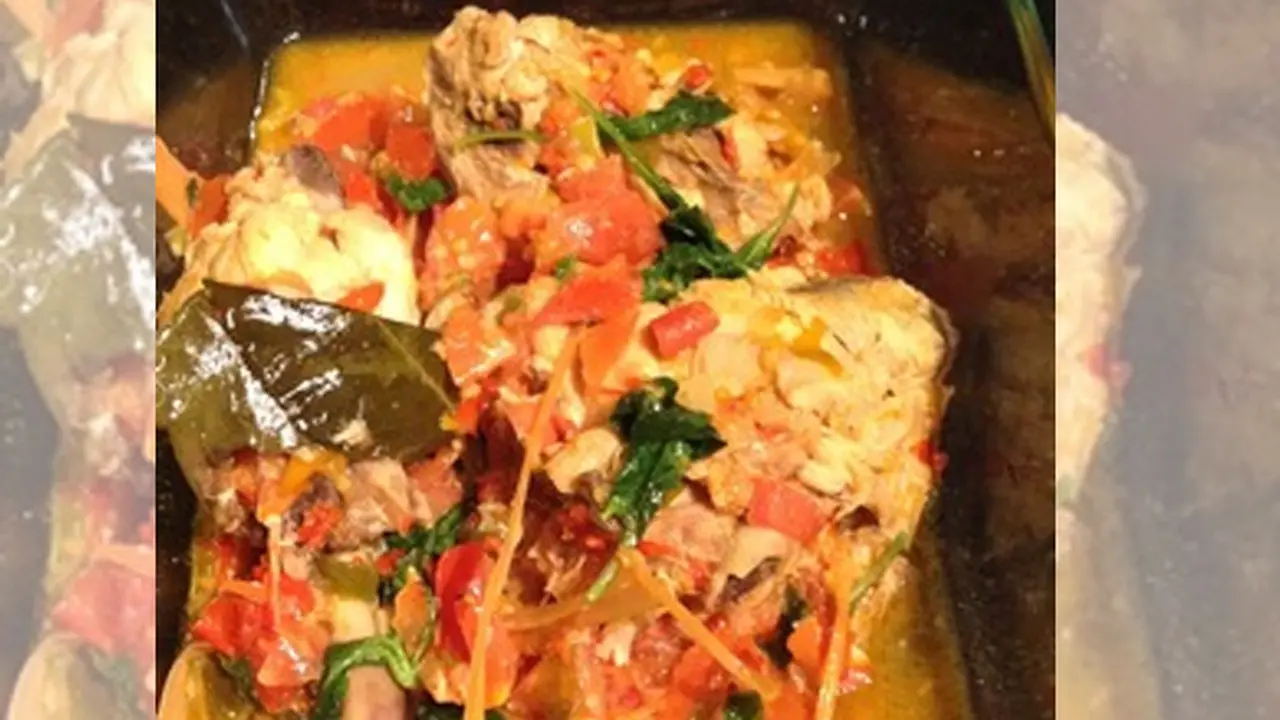 Menu Maksi: Ayam Woku Spesial Khas Sulawesi Utara